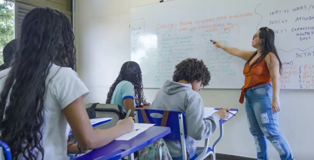 Censo Escolar: Brasil reduz índices de reprovação, abandono e atraso