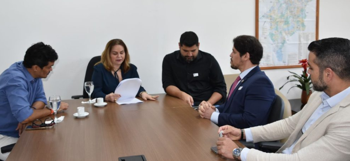 MPMA e Prefeitura de Itapecuru-Mirim assinam TAC para criar Plano Socioeducativo e Programa Família Acolhedora