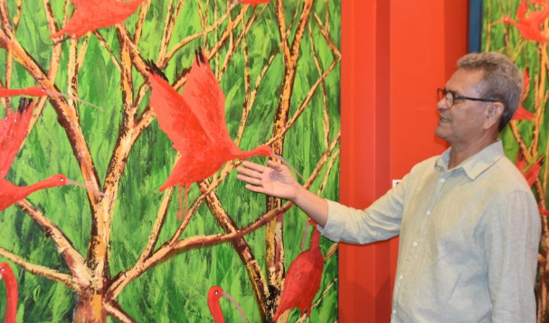 Beto Lima apresenta revoada dos guarás em exposição na PGJ